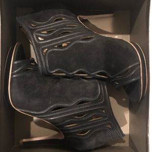 NIB: Elie Tahari black Theora Bootie. Size 41